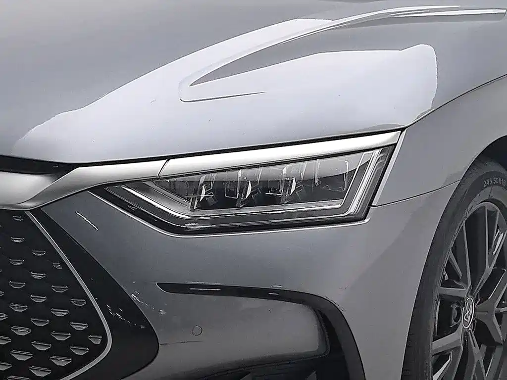 BYD Han — миниатюра 7