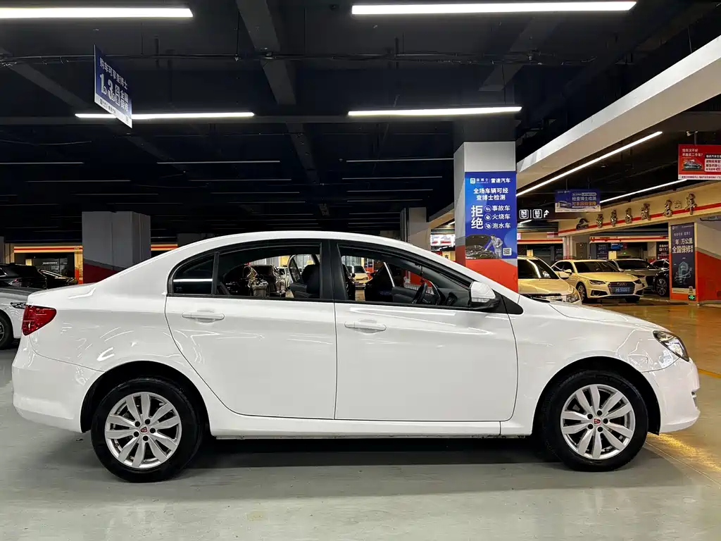 Roewe 350 — миниатюра 4