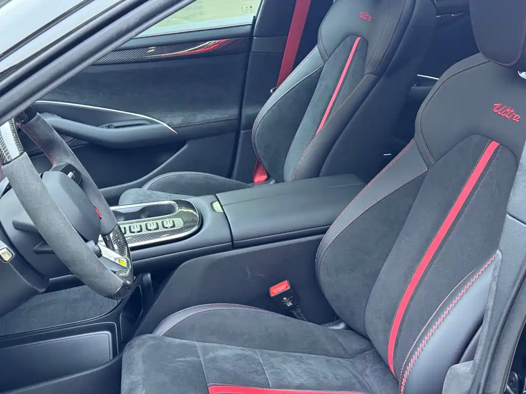 XIAOMI CAR XIAOMI SU7 ULTRA