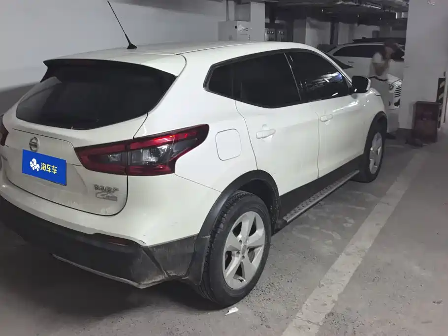 Nissan Qashqai — миниатюра 3
