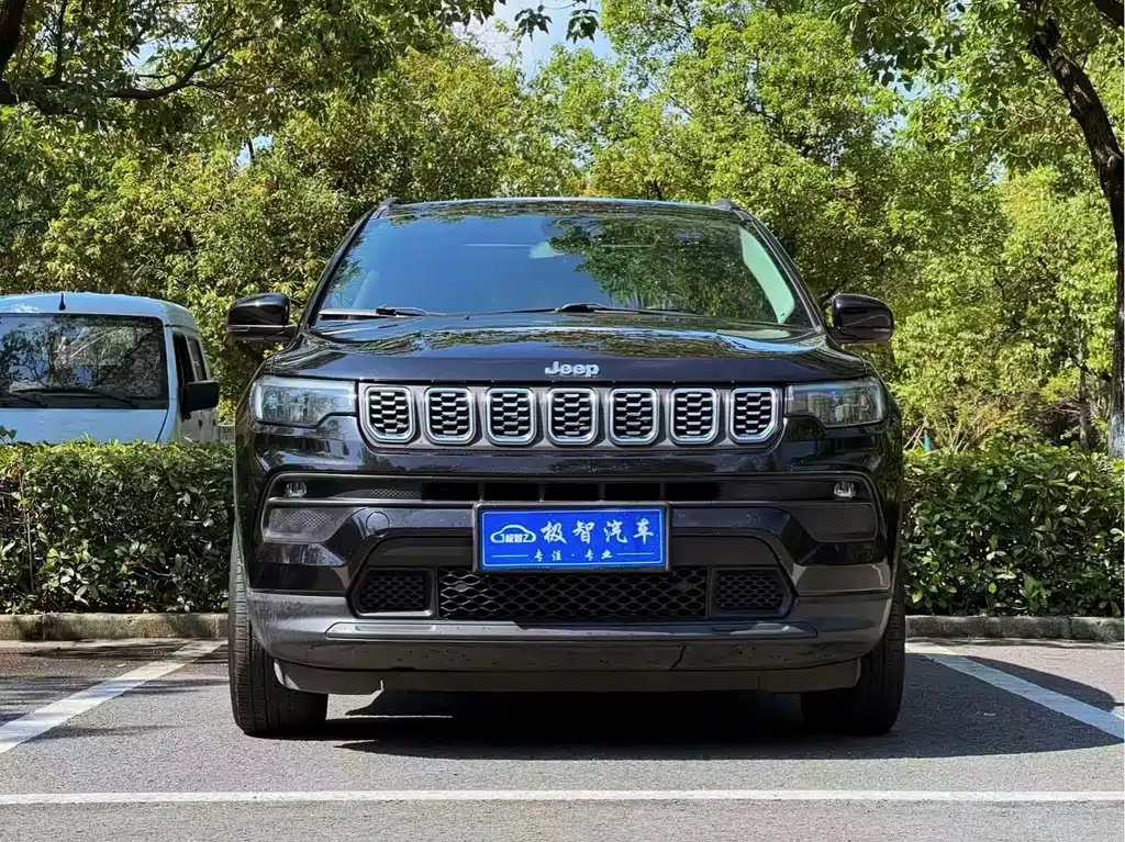 Jeep Compass — миниатюра 2