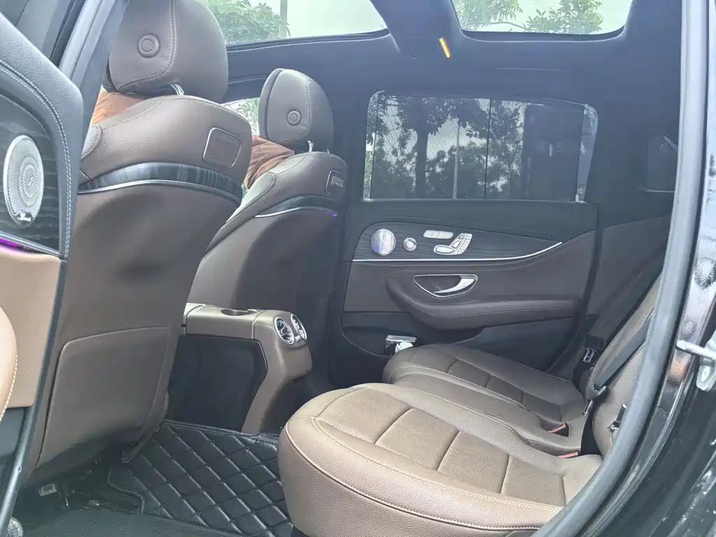 Mercedes-Benz E-Class E 2020 E 300 L Sport