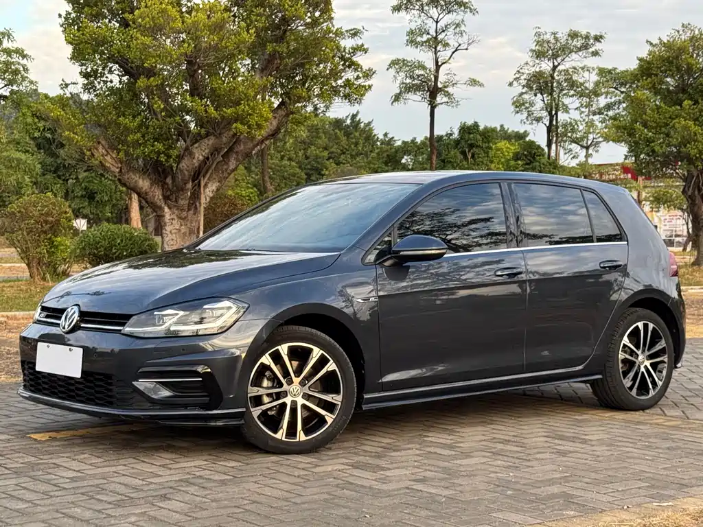 Volkswagen Golf 2020
