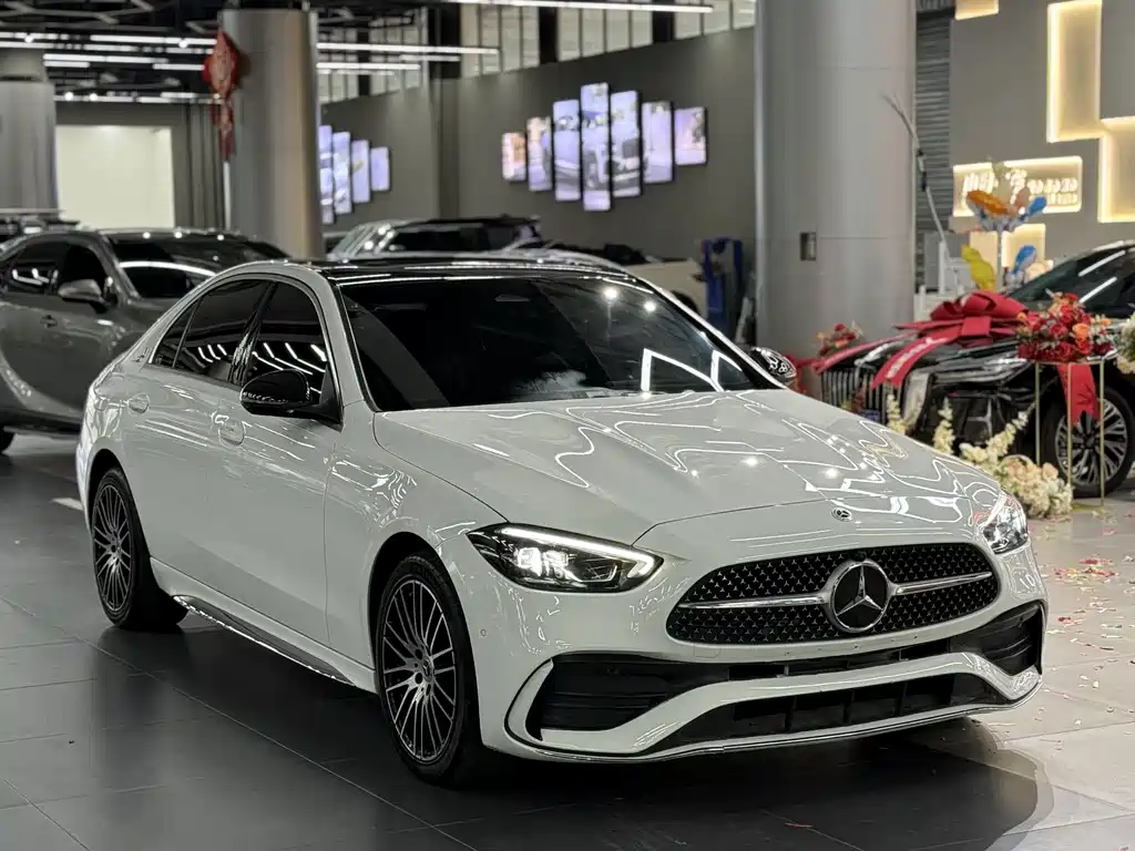 Mercedes-Benz C-Class — миниатюра 3