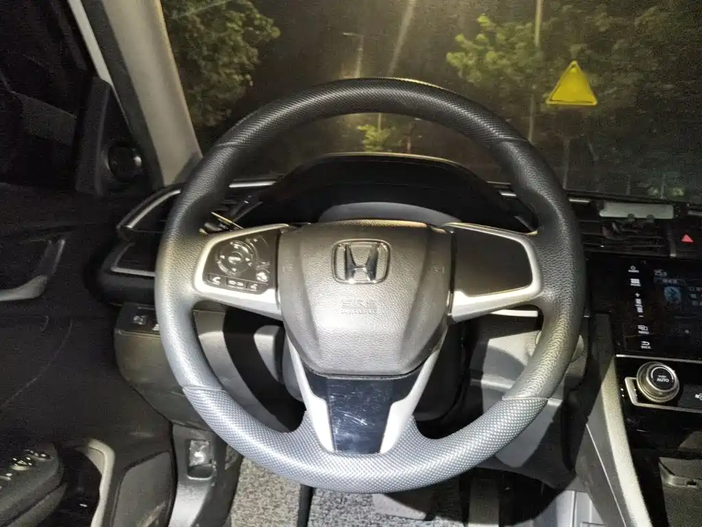 Honda Civic — миниатюра 6