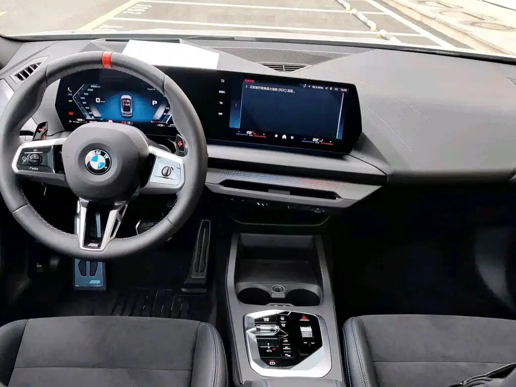 BMW M235L — миниатюра 11