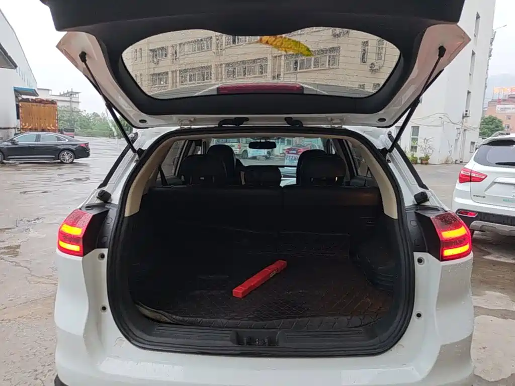 Geely Boyue — миниатюра 19
