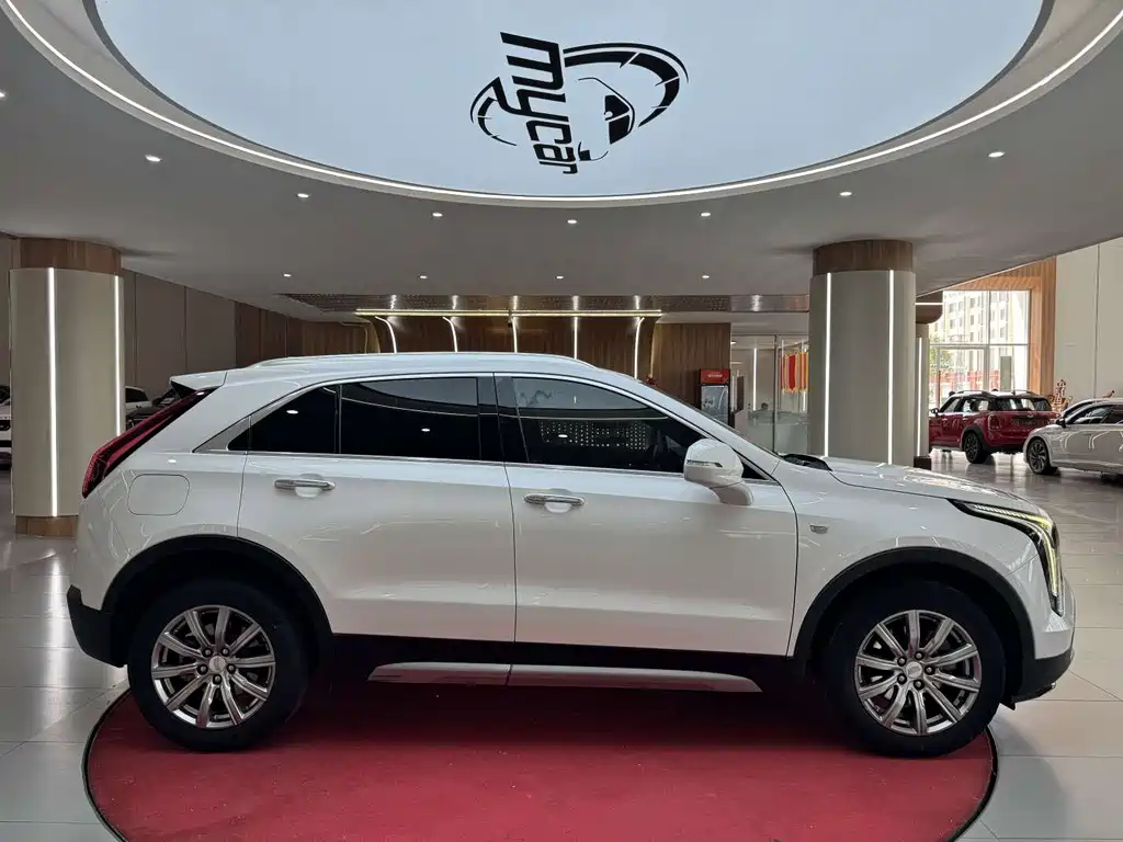 Cadillac XT4 2020 28T Lead