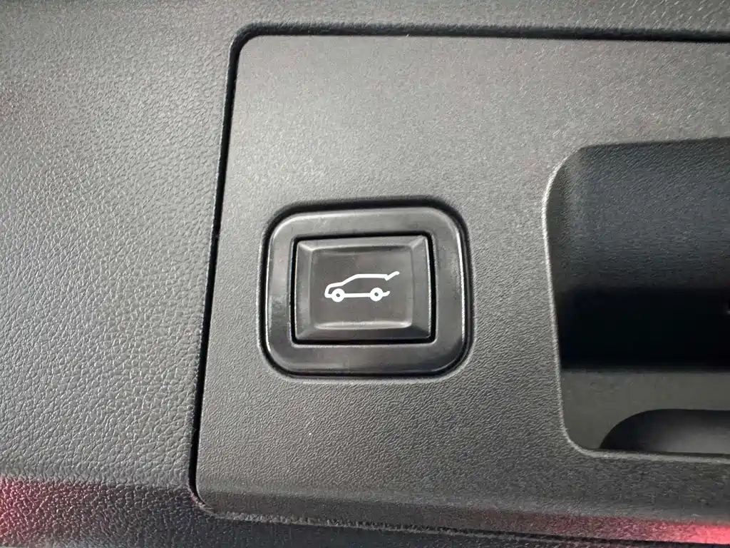 Cadillac XT4 2020 28T Lead