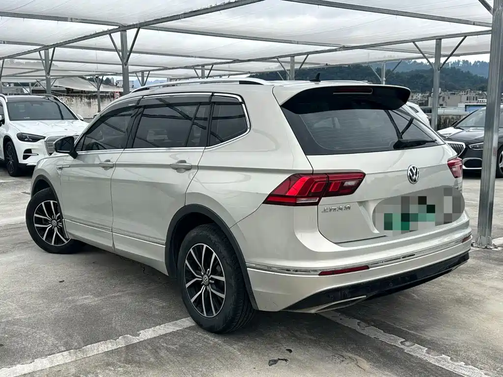 Volkswagen Tiguan L PHEV — миниатюра 5