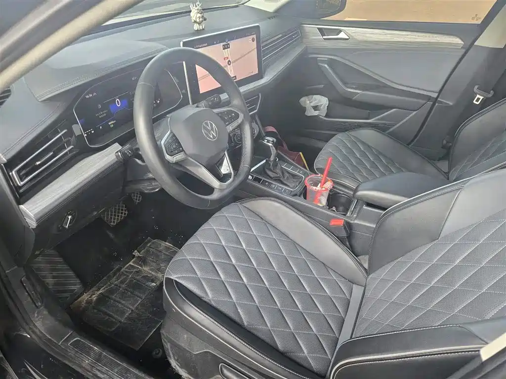 Volkswagen Sagitar 2023 300TSI DSG