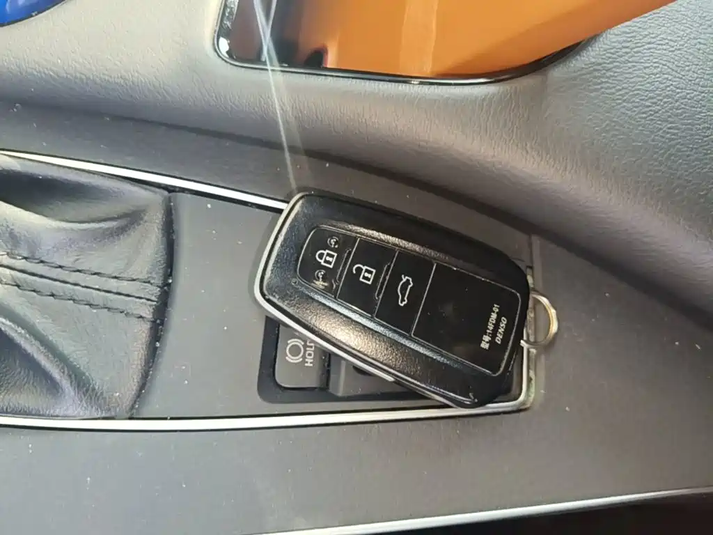 Toyota Avalon — миниатюра 9
