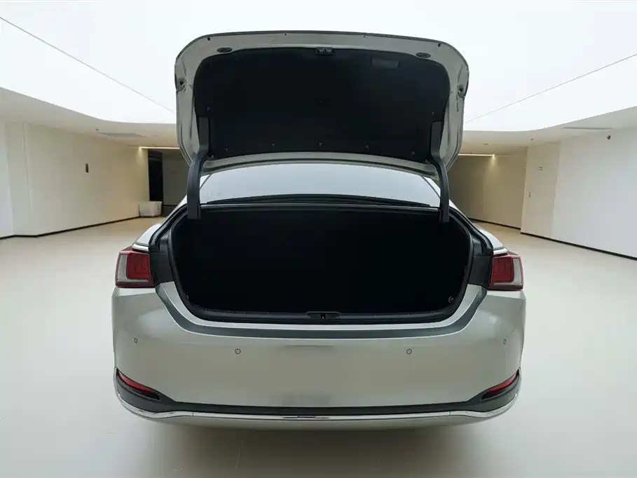 Lexus ES 2022 300h