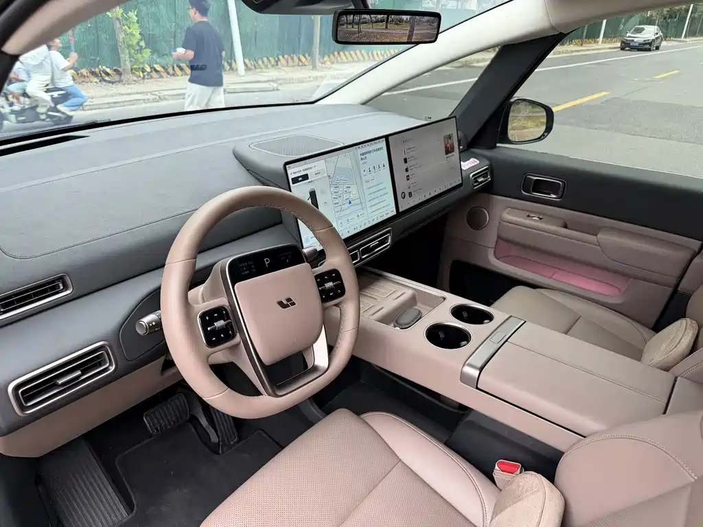 Li Auto Li MEGA — миниатюра 4