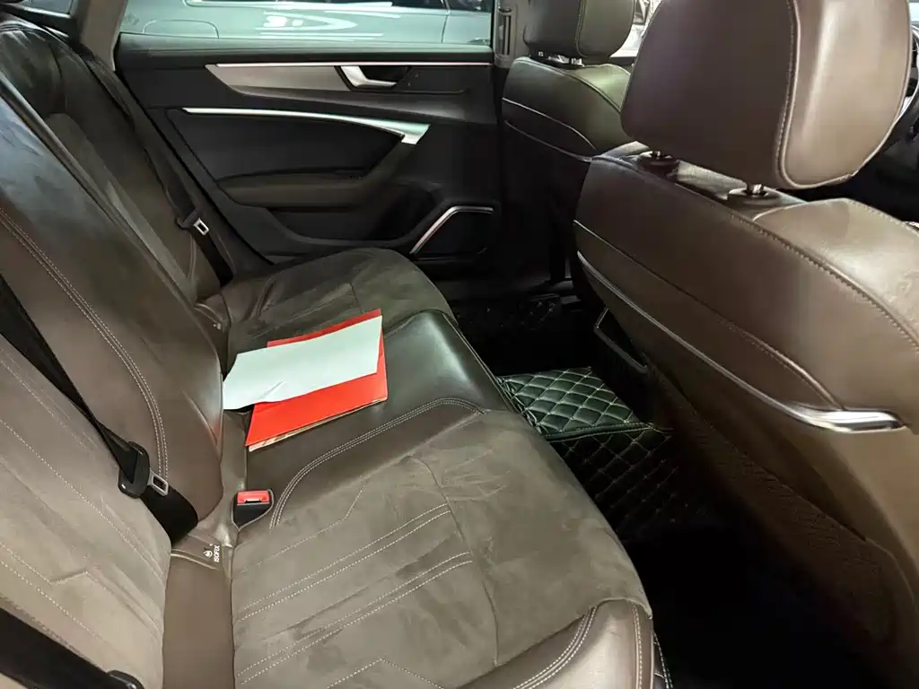 Audi A7L — миниатюра 18