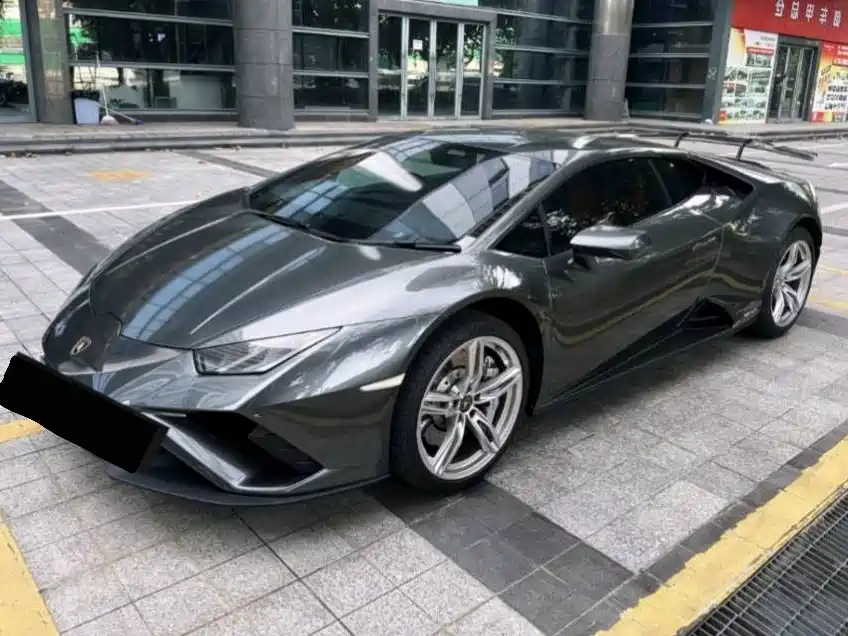 Lamborghini Huracán 2021
