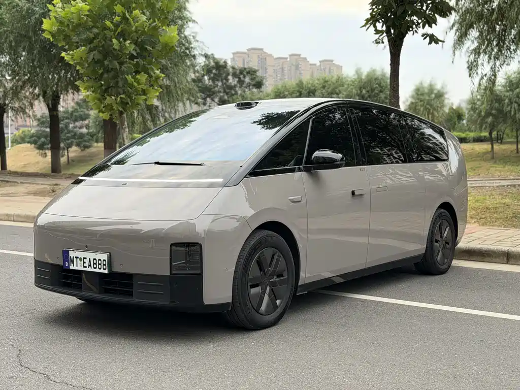Li Auto Li MEGA