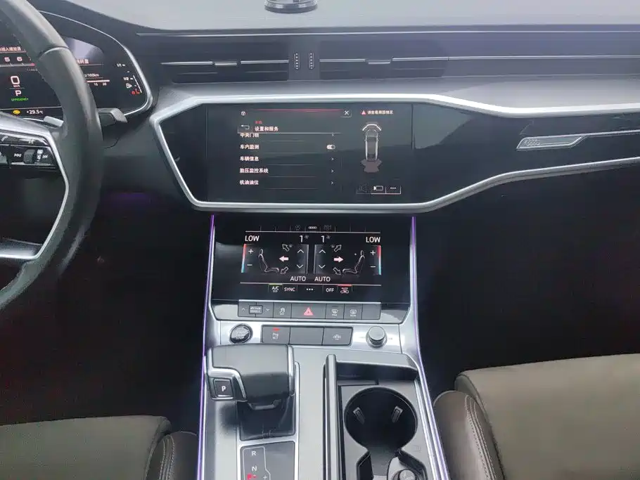 Audi A7L — миниатюра 13