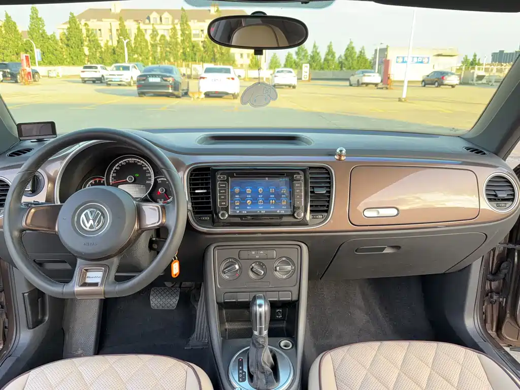 Volkswagen Beetle — миниатюра 9
