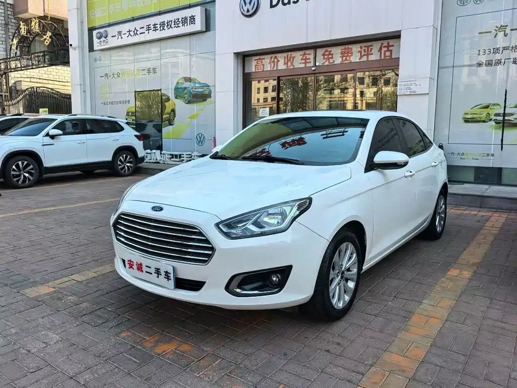 Ford Escort 2017