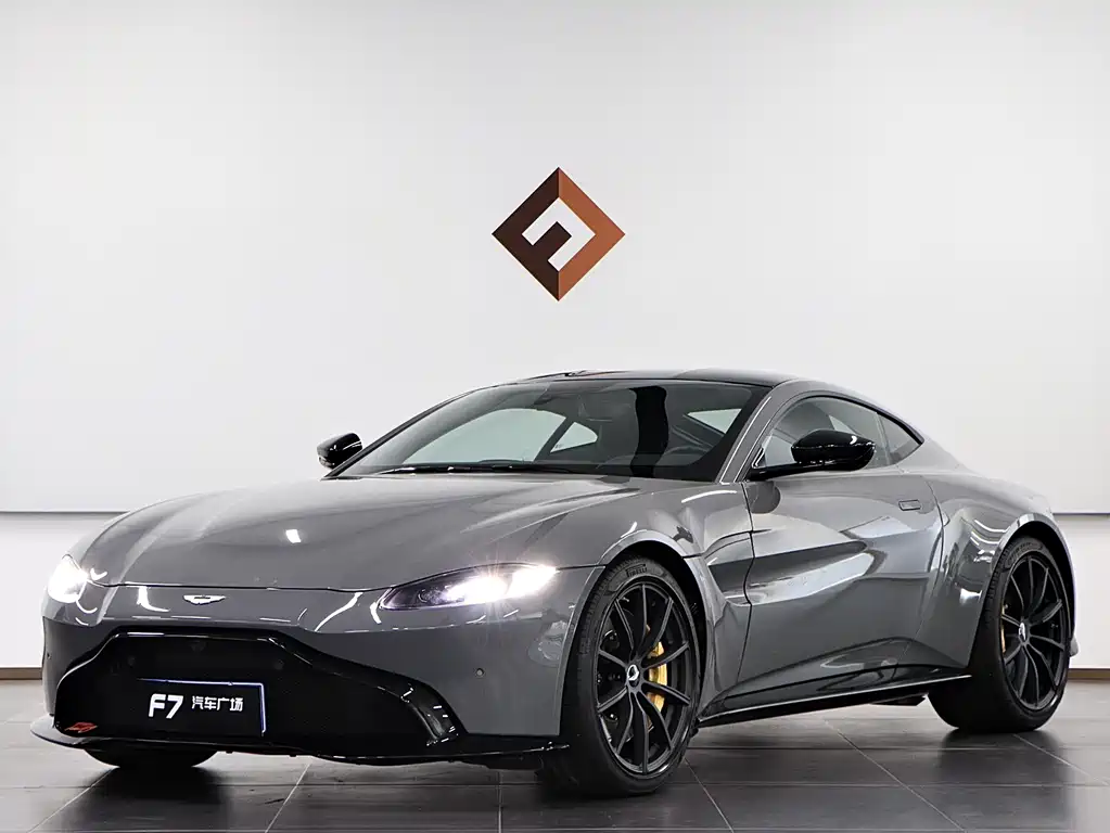 ASTON MARTIN V8 VANTAGE