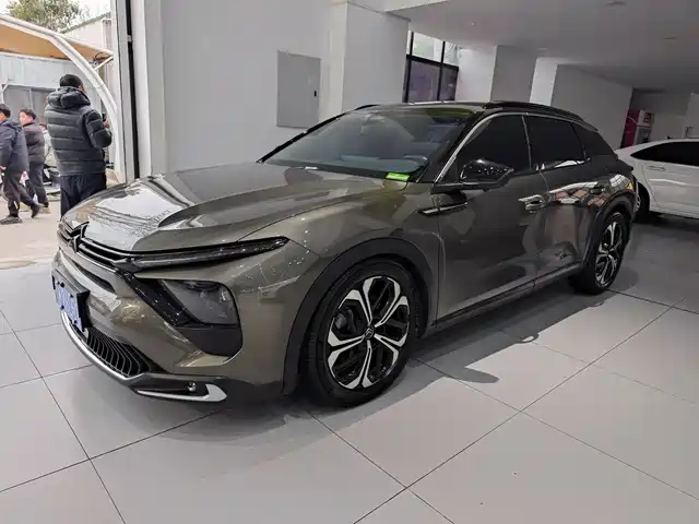 CITROEN VERSAILLES C5 X 2023