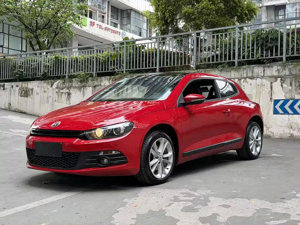 Купить Volkswagen Scirocco