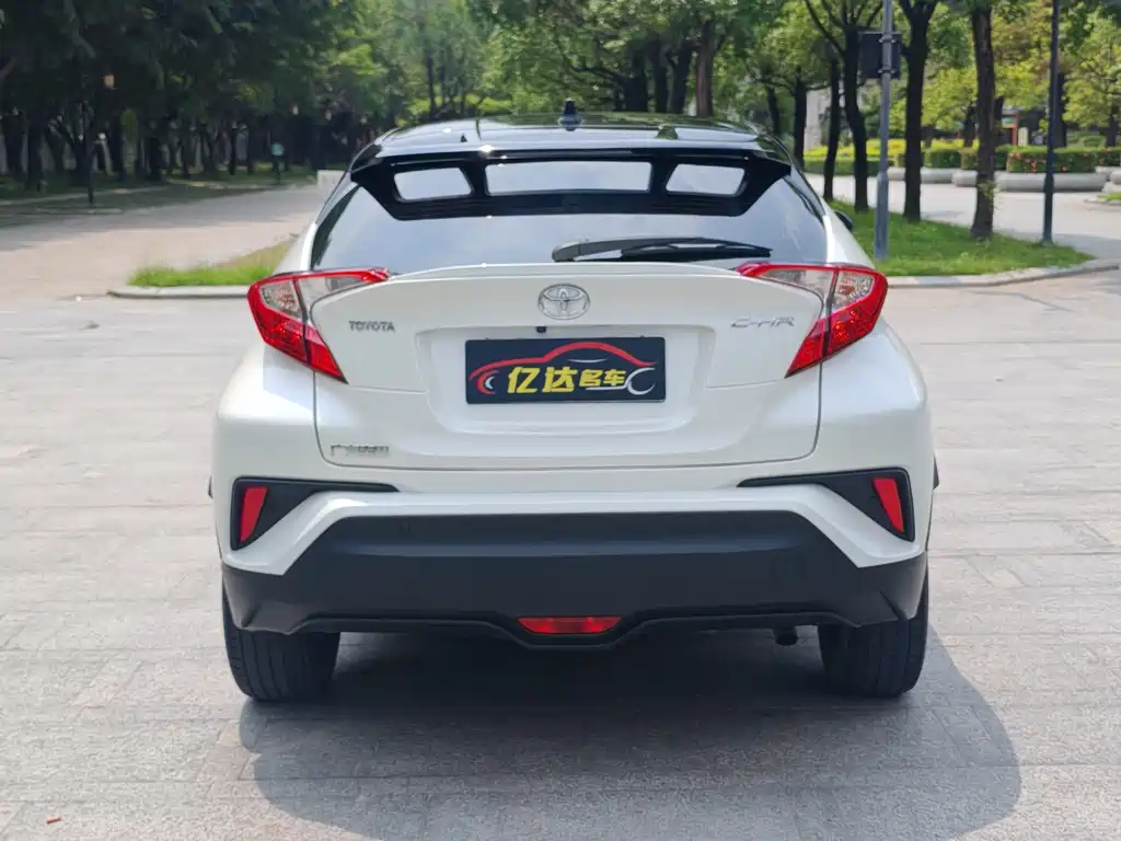 Toyota C-HR — миниатюра 23