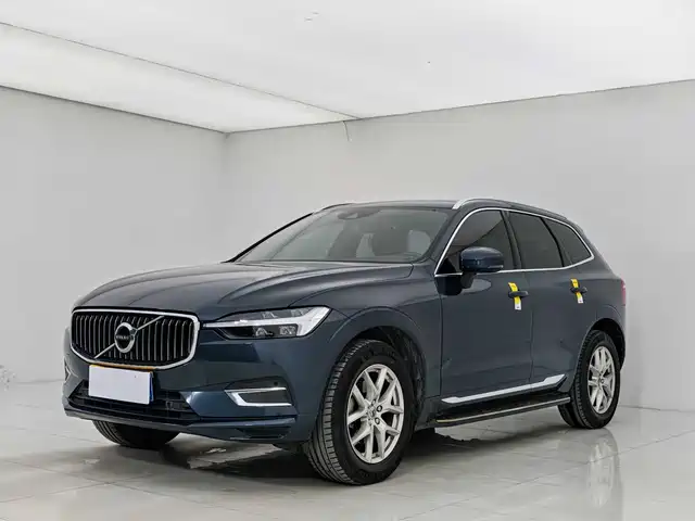 VOLVO XC60 2021