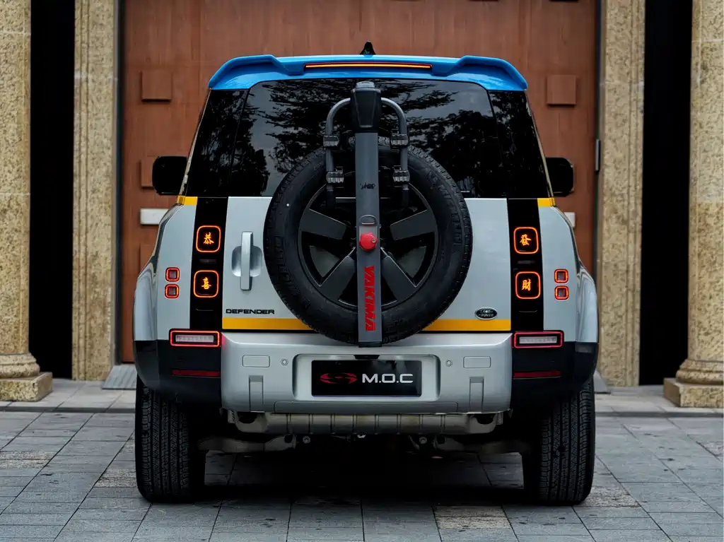 Land Rover Defender — миниатюра 6