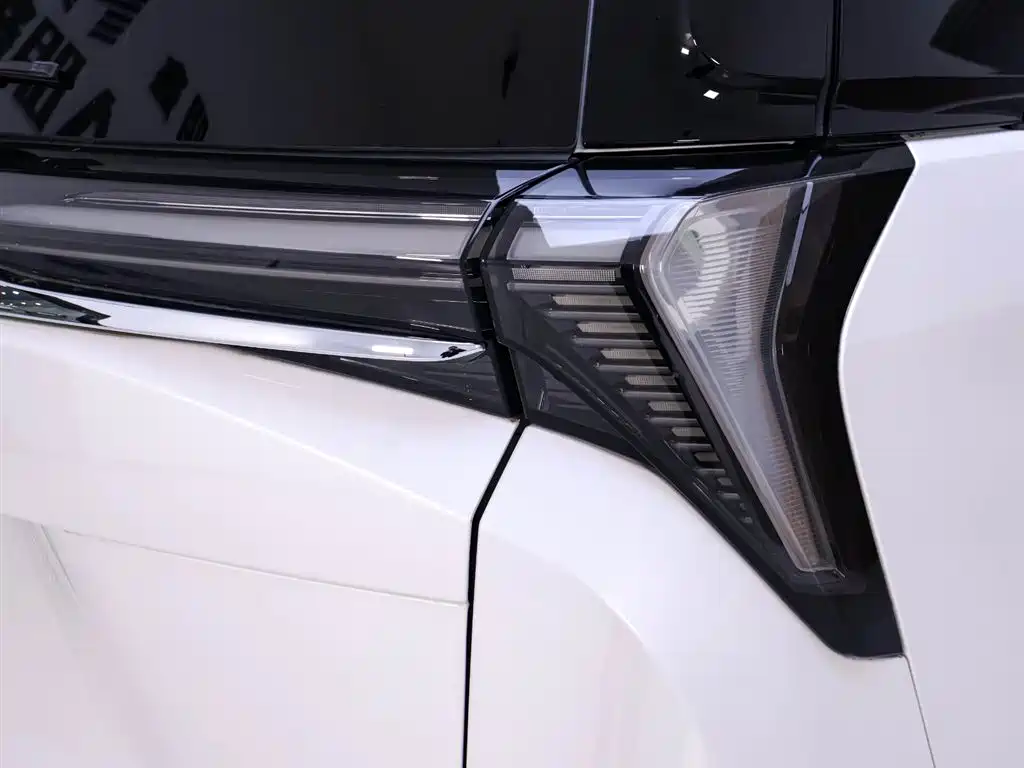 BUICK GL8 NEW ENERGY