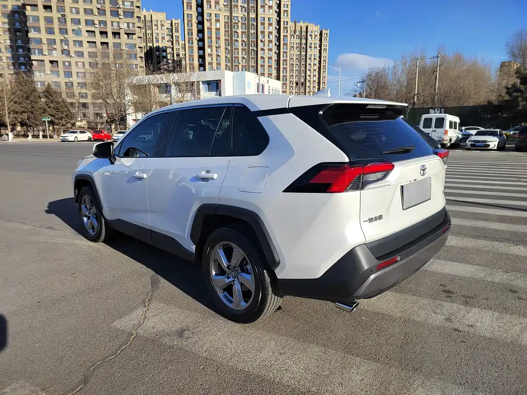 TOYOTA RAV4 RONGFANG