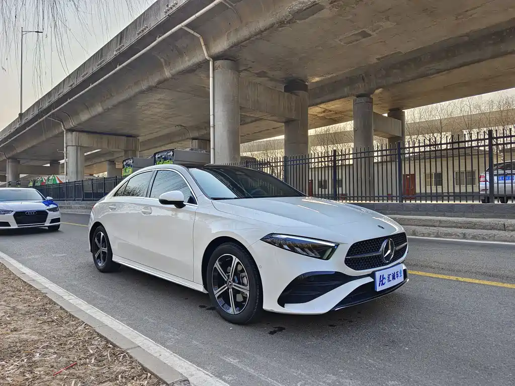 MERCEDES-BENZ A CLASS