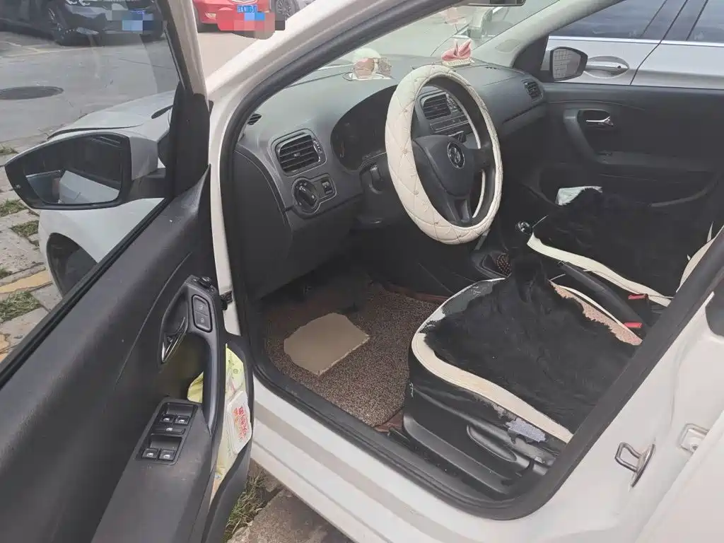 Volkswagen Polo — миниатюра 12
