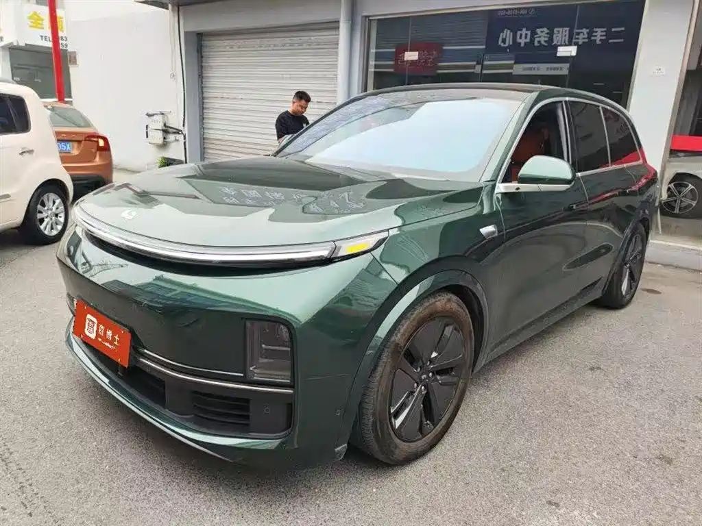 Li Auto Li L8 2024