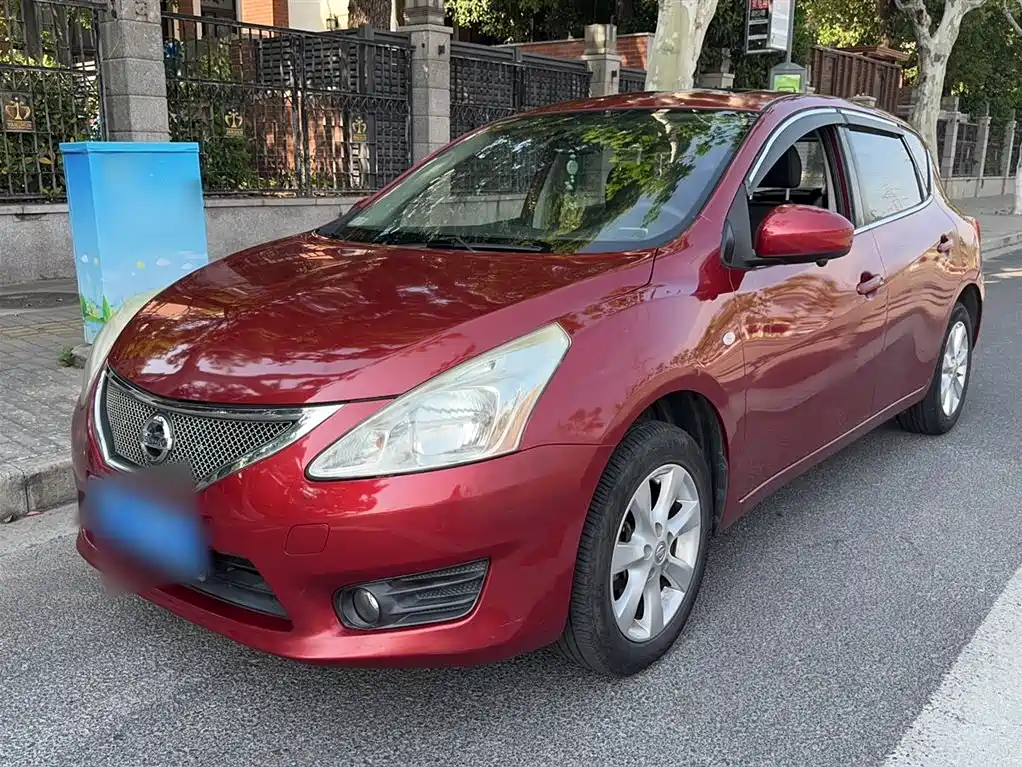 Nissan Tiida 2016
