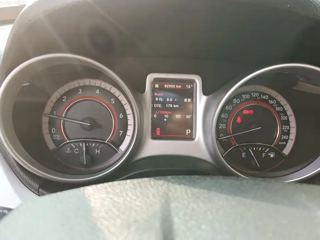 Dodge Journey — миниатюра 7