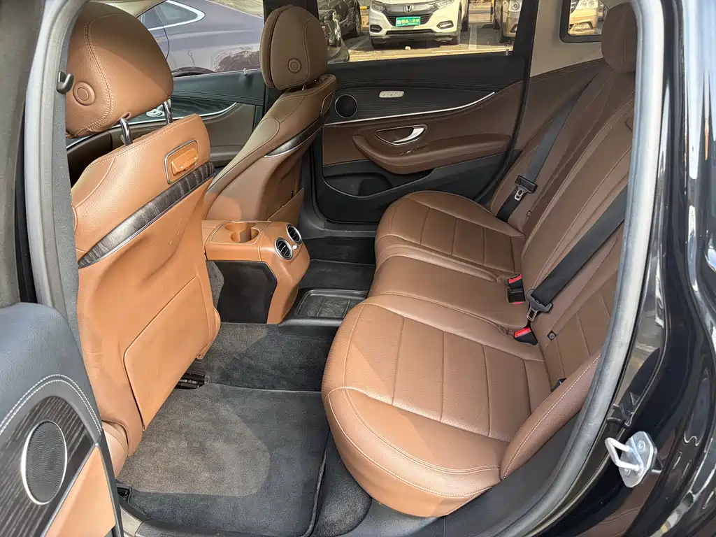 Mercedes-Benz E-Class E 2019 E 300 L Sport Fashion