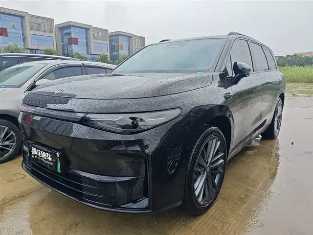 2025 Leapmotor C16