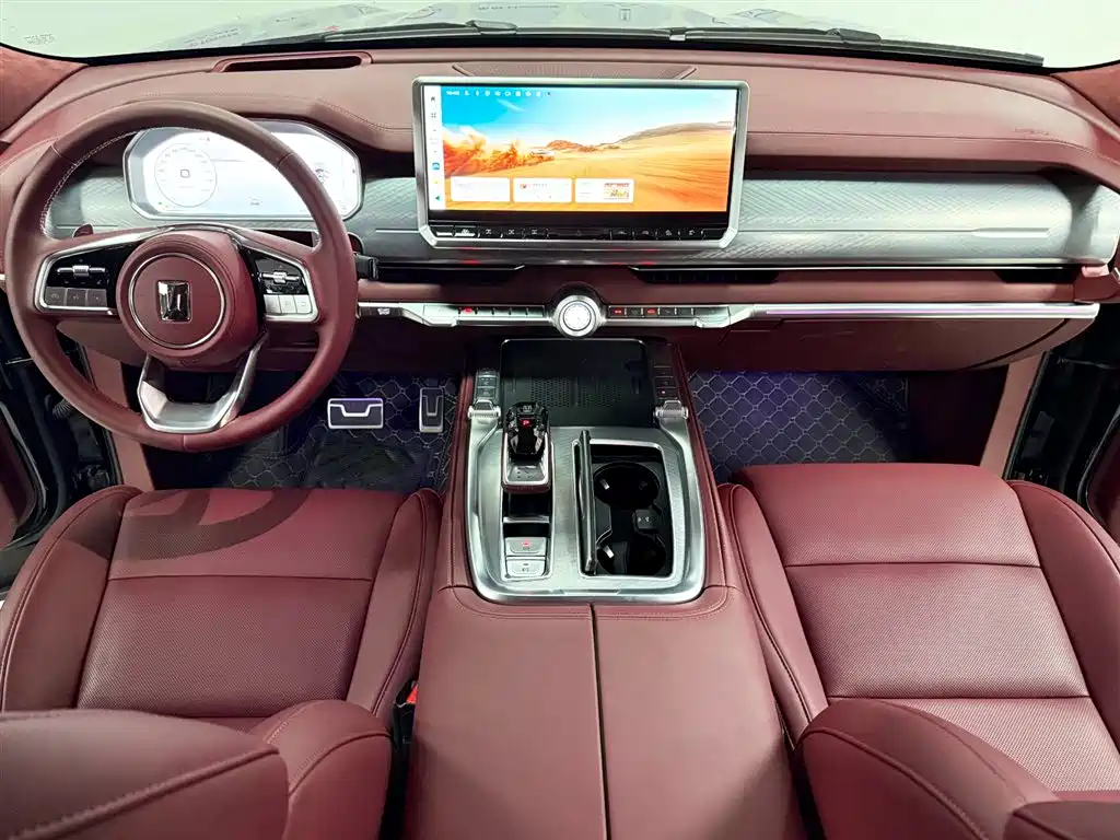 TANK TANK 700 NEW ENERGY