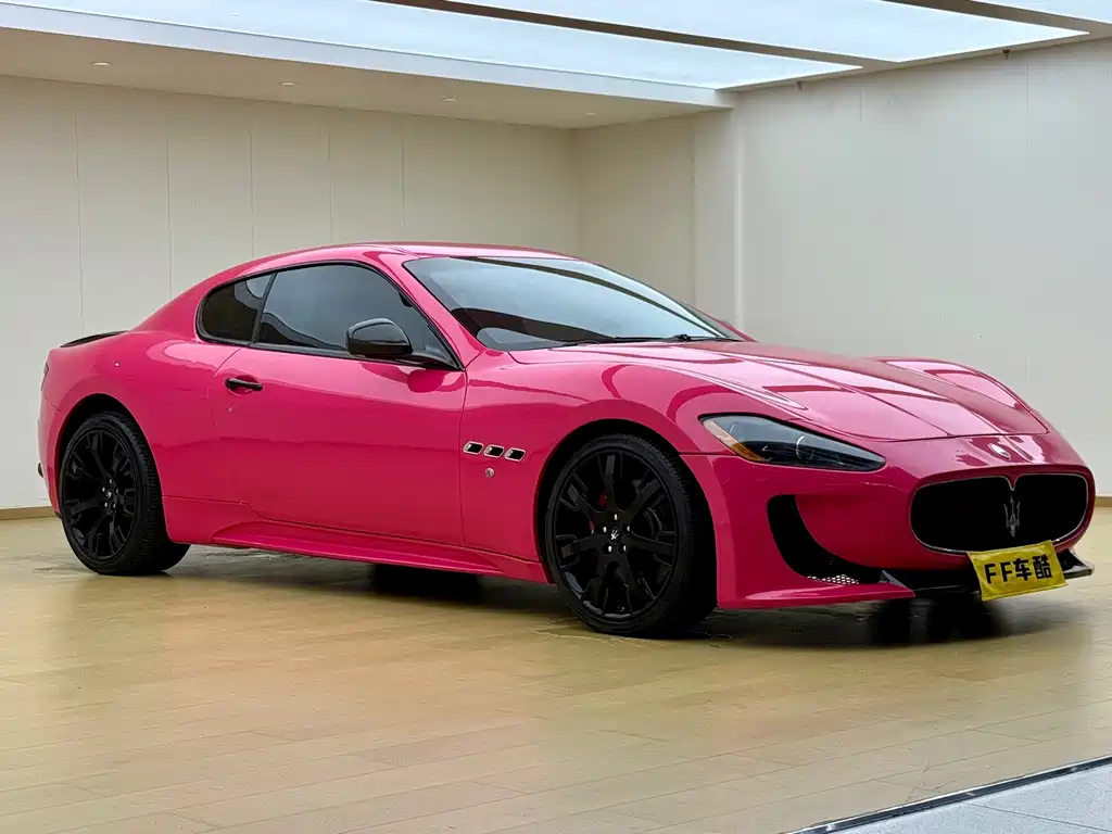 Maserati GranTurismo 2012 4.7L MC Stradale