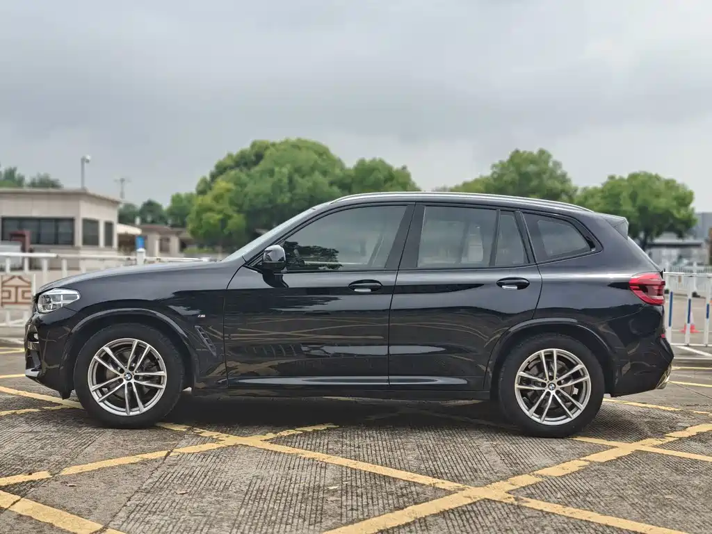 BMW X3 — миниатюра 3