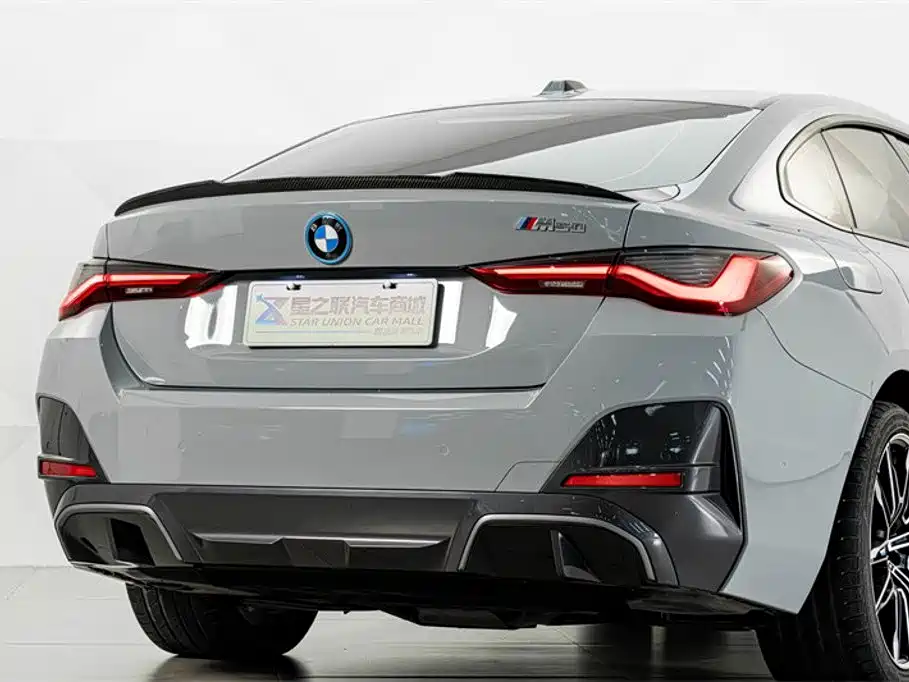 BMW i4 — миниатюра 7