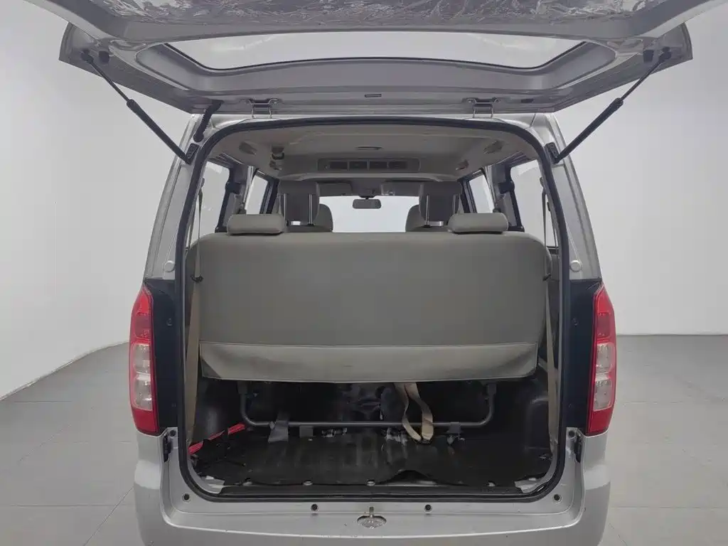 Wuling Hongguang V — миниатюра 16