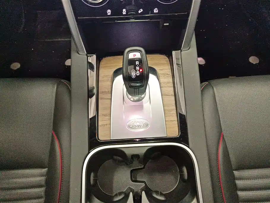 LAND ROVER DISCOVER SPORTS