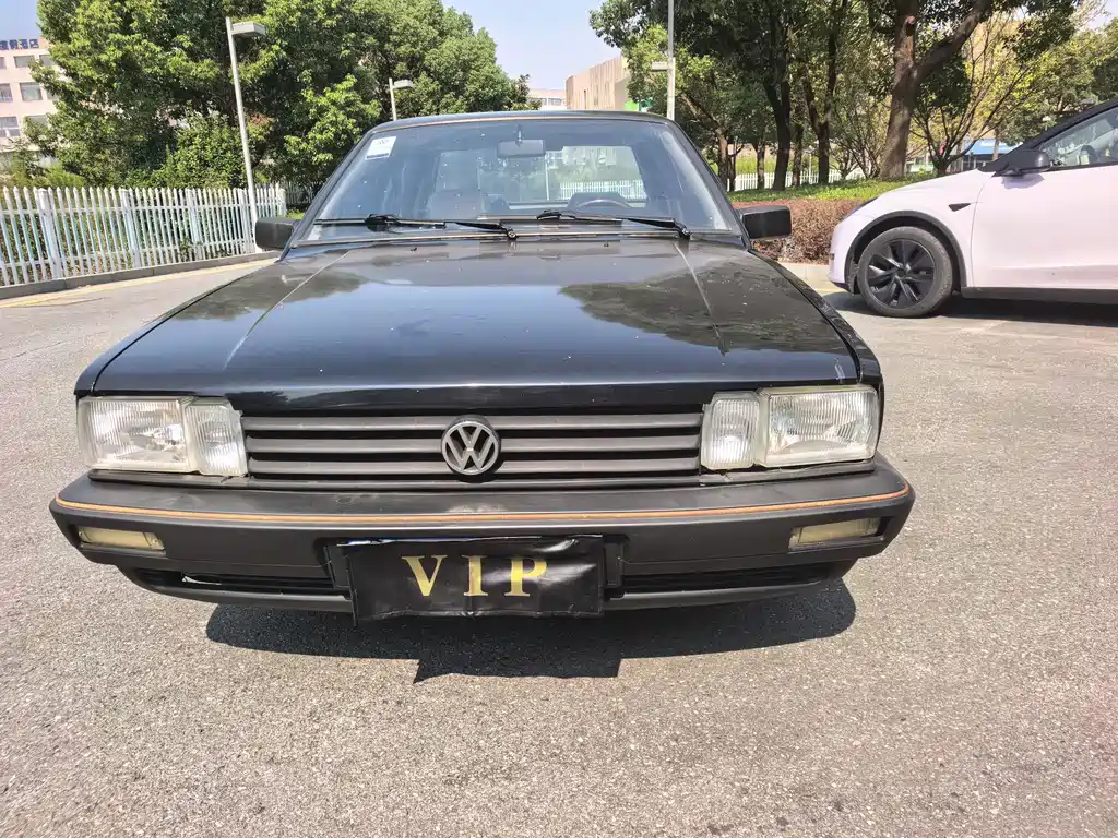 Volkswagen Santana — миниатюра 2