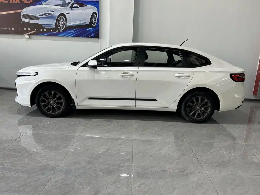Baojun RC-5 — миниатюра 7