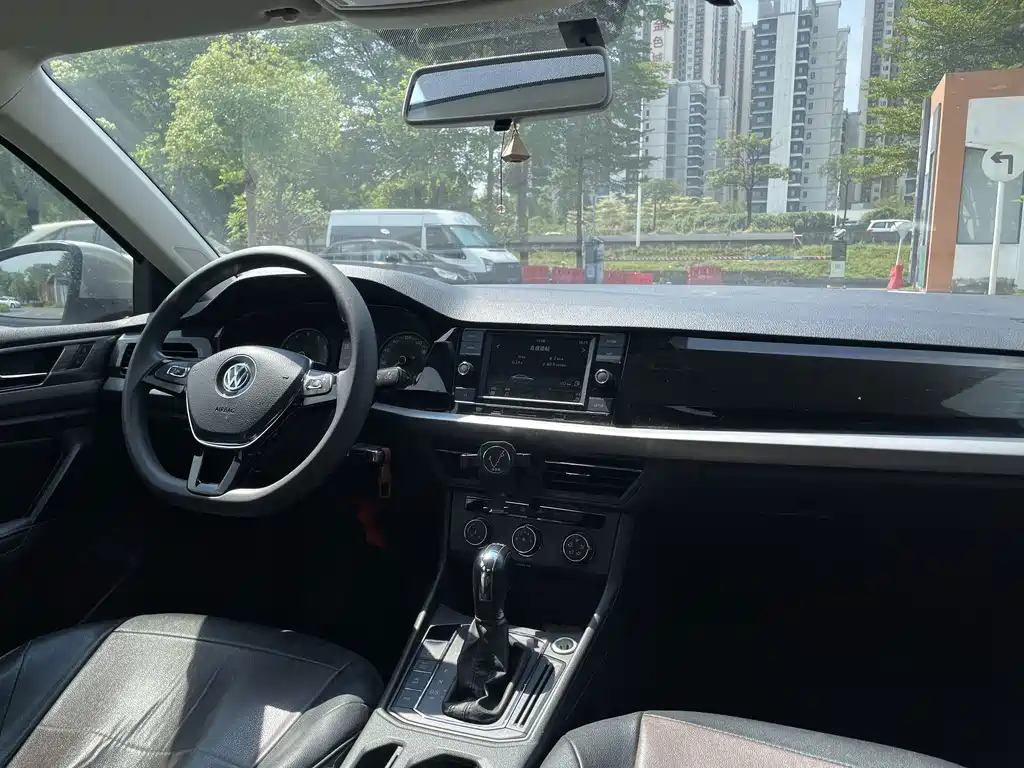 Volkswagen Lavida — миниатюра 13