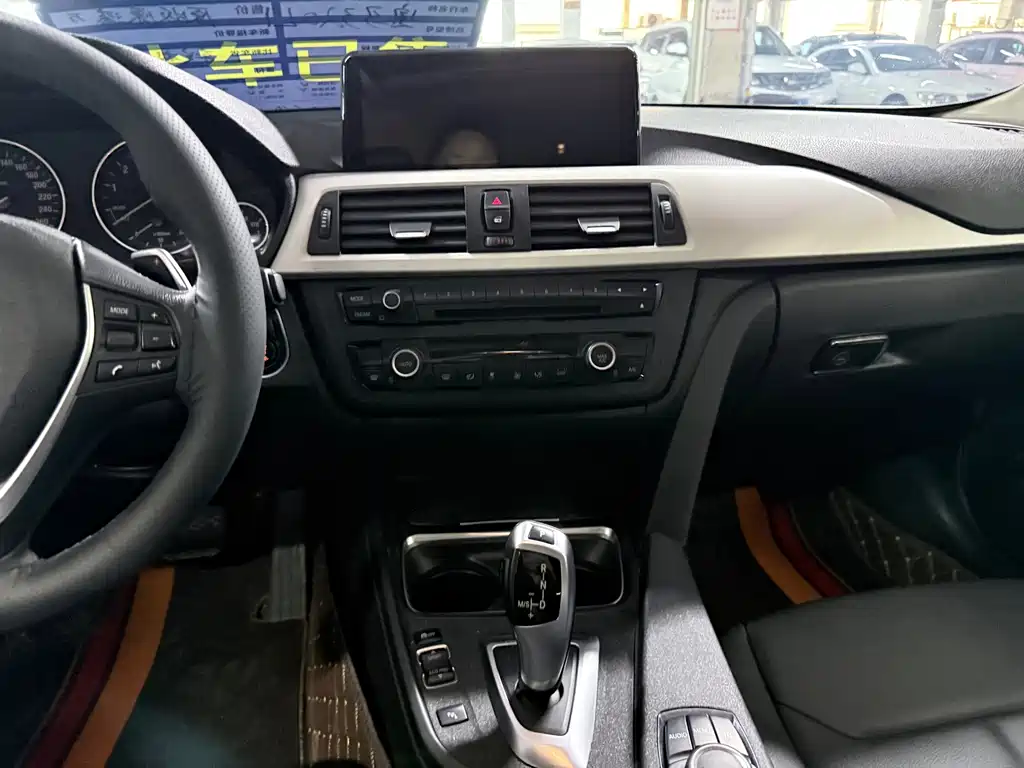 BMW 3 Series — миниатюра 15