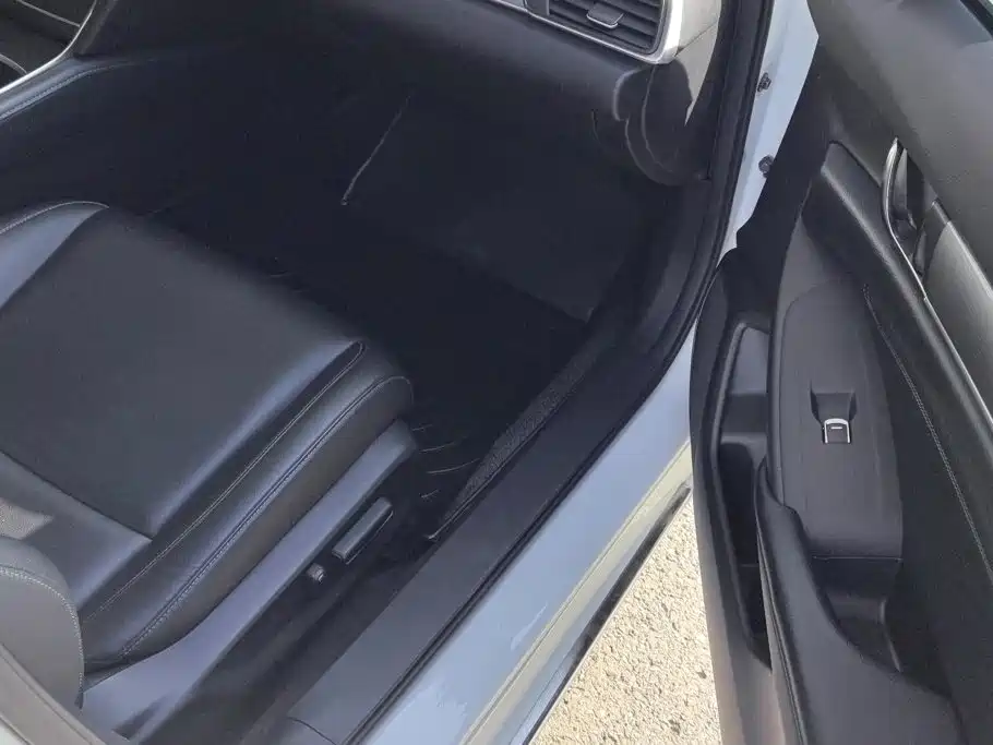 Honda Accord — миниатюра 8